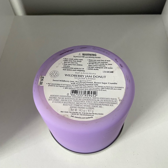 Bath & Body Works 3 Wick Wildberry Jam Donut - Picture 3 of 3